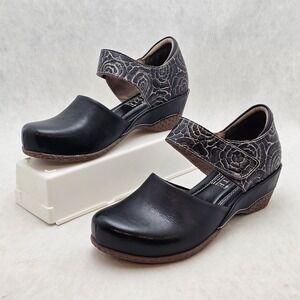 EUC L'Artiste Women's Black Gloss Pansy Leather Mary Jane Shoes Size US 5 /EU 35